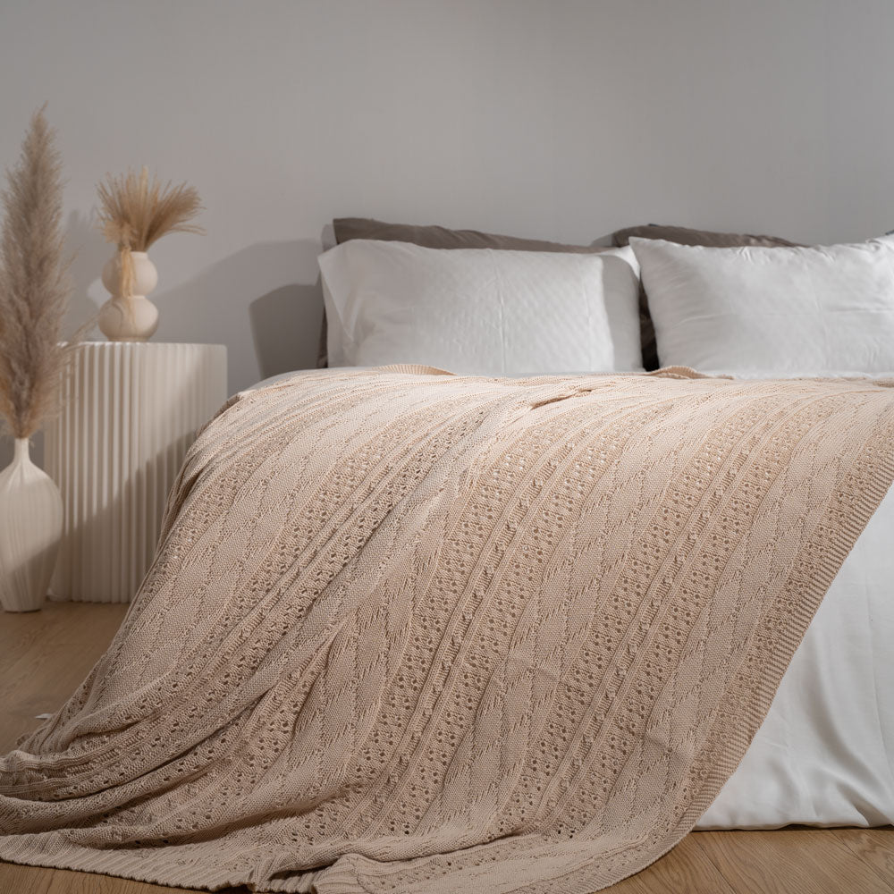 Blanket & Throw